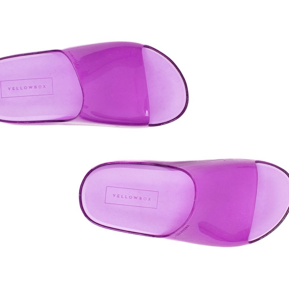 BNWT Purple wide-strap Sandals size 7 for women.